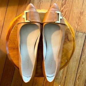 Calvin Klein neutral flats - size 9 / 39 EU